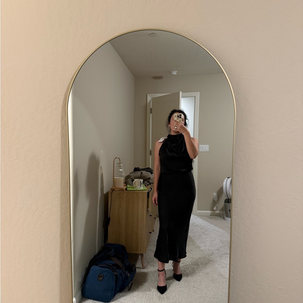 Elegant Black Midi Dress